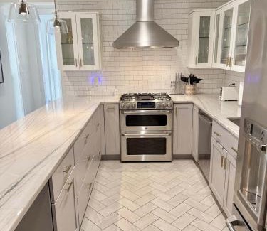 Shaw House | Essence of DC Vibrant Shaw Parking x 2
