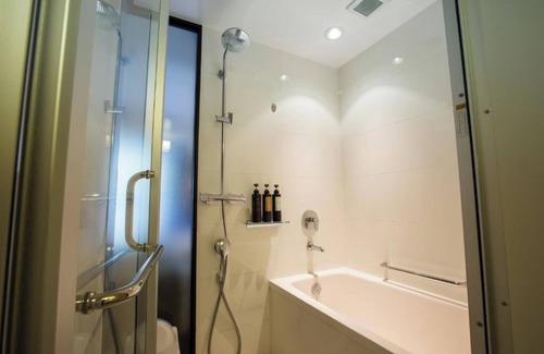 Nishiasakusa Hotel | Essential Double Smoking hotel in charming Taito City