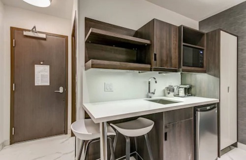 Mount Pleasant Hotel | EST Hotel