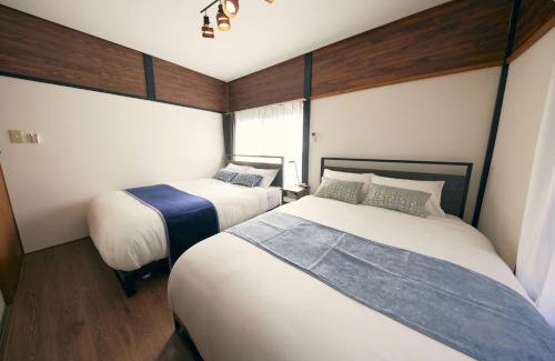 Kameari Apartment | Est house KAMEARI -Entire Tokyo House with Direct Bus Access to Airport and Disney in a Peaceful Local Neighborhood with 24 Hour Shops and Dining Options-