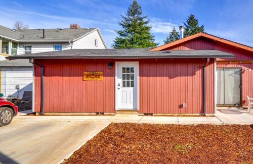 Estacada House | Estacada Home - Near Milo McIver State Park!