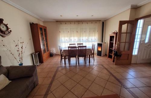Chillaron de Cuenca House | Estancia Vacacional Las Nogueras