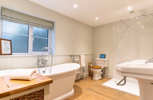Worstead Cottage | Estate Cottage, a Georgian cottage at the heart of Worstead Park