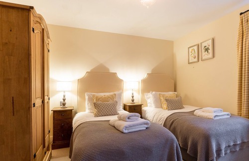 Worstead Cottage | Estate Cottage, a Georgian cottage at the heart of Worstead Park