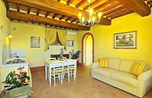 Buti Apartment | Estate in Monte Serra with Pool & Olive Trees