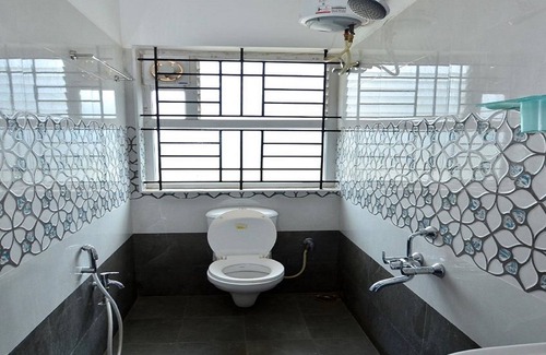 Thalayathimund Hotel | Estay Tiger Hills