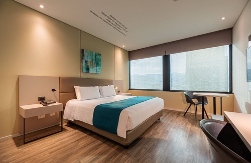 El Castillo Hotel | Estelar Square