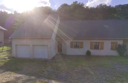 Saint-Pierre-Colamine House | Estolive House