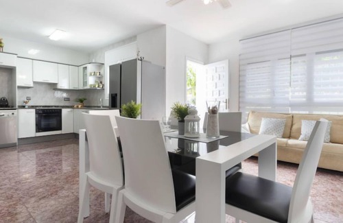 Riumar House | Estrella by Interhome