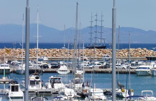 L'Escala Apartment | Estudi Nàutic port La Clota