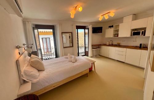 Jewish Quarter Apartment | Estudio 2 by MezquitaSuites
