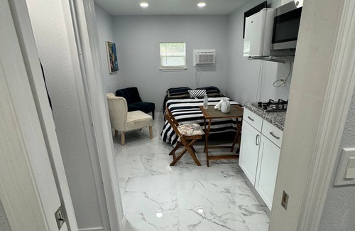 Gulf Coast Acres Apartment | Estudio Boutique Cerca de la Playa y del Río en Hudson, Fl
