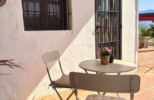 Benamocarra Apartment | Estudio Cómpeta - Cozy and Comfortable Studio in Casa Bambú