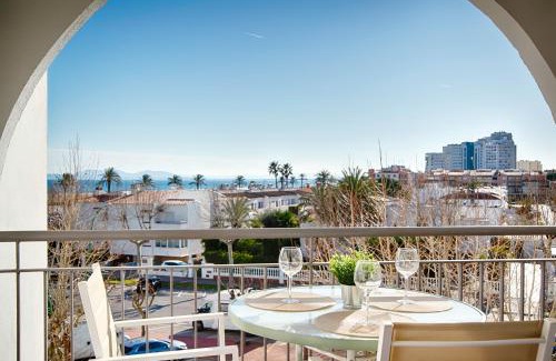 Empuriabrava Apartment | Estudio moderno con terraza y vistas al Mar