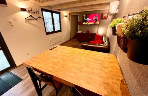 Debrecen Apartment | ESZLA 2 Apartman Free large secure parking