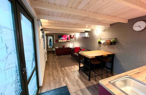 Debrecen Apartment | ESZLA 2 Apartman Free large secure parking