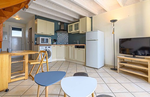 Etel Apartment | Étel - 3-room duplex with pool, parking and balcony 600m from the beach