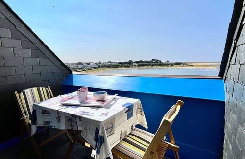 Etel Apartment | Étel - Cozy 2-room apartment with balcony and parking 100m from shops