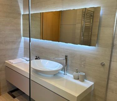 Omonia Apartment | Etherion Luxury Rooftop Balcony Penthouse in Athens