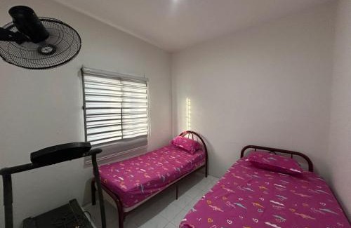 Batu Pahat House | Etosh Homestay 3