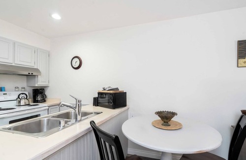 Telluride House | Etta Place 5 by Avantstay Ski In/Ski Out Unit w/Views of the Valley!