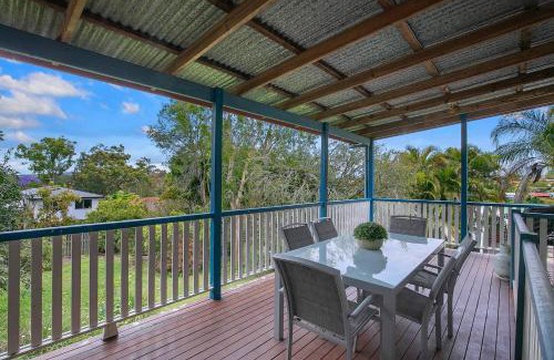 Mount Gravatt East House | 'Eucalypt Cottage' A Tranquil Family Hideaway