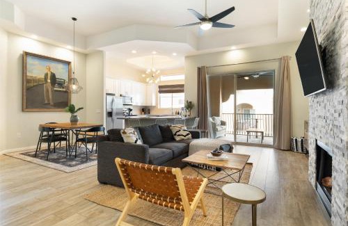 North Scottsdale Apartment | Eucalyptus by AvantStay Stunning Scottsdale Home w Communal Pool Hot Tub