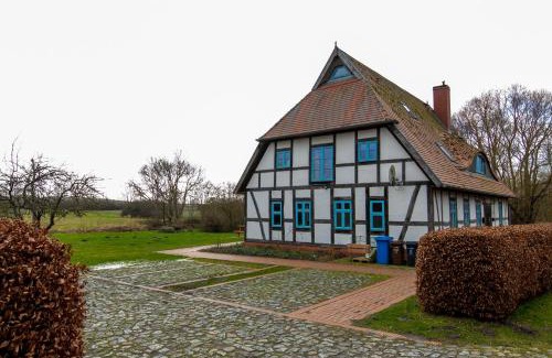 Krummenhagen House | Eulenhof