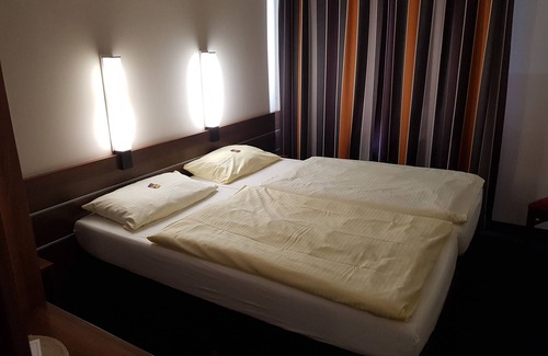 Eichenzell Hotel | Euro Rastpark Zum Eichenzeller