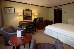 Maidenbower Hotel | Europa Gatwick Hotel & Spa