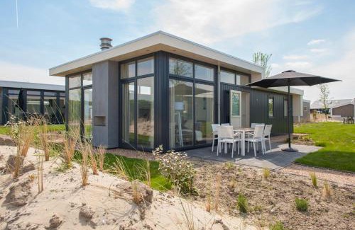 Municipality of Hellevoetsluis Ski Chalet | EuroParcs Poort van Zeeland