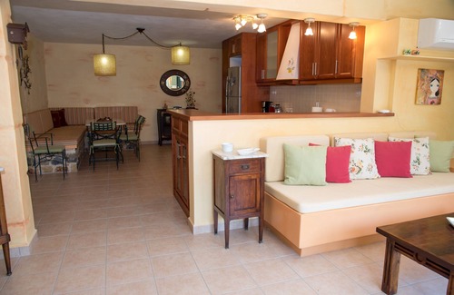 Lakkion House | Eutopia, Seaside Heaven. 2BR house with a magnificent garden near the beach.
