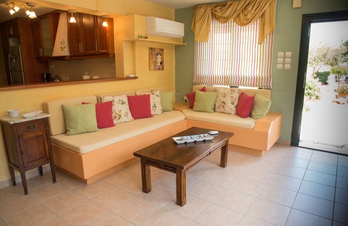 Lakkion House | Eutopia, Seaside Heaven. 2BR house with a magnificent garden near the beach.