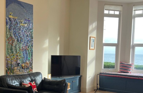 Broadstairs Apartment | Eva's Sea View 2 Bed 2 Bath Parking & NO GUEST FEES