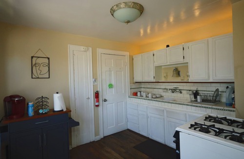 Detroit Condo | Evanston BnB