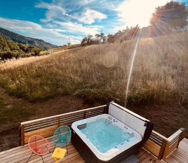 Fresse-sur-Moselle House | Evasion 4 étoiles Spa privé aux Libellules 12 pers Montagne Vosges