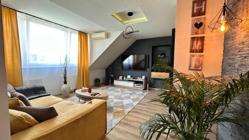 Corvin negyed Apartment | Evelin's apartment