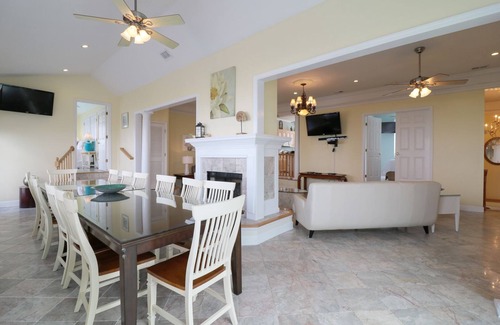 Tybee Island House | Evelyn's is a directly oceanfront, free standing, 6 bedroom, 5 bath home that has everything!