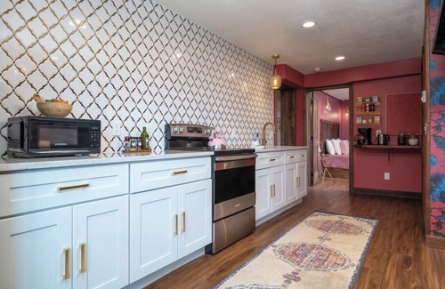 Prescott House | Event-Approved | Sleeps 24, Hosts 40 | Arcade & Game Room