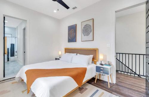 Tulane - Gravier House | Event Weekend Hub Mid-city Balcony Stay
