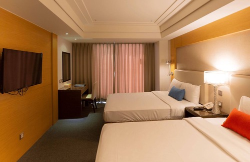 West District Hotel | Ever Delightful Business Hotel