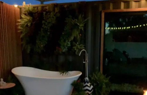 Bastrop County Cabin | Ever wanted to stay in some Containers? Here is your chance!