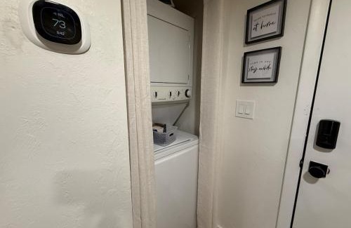 Clewiston Apartment | Everglades Gator at Roland - Pool Side- Lake Side