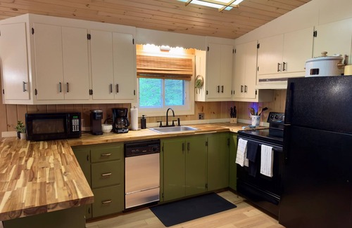 Mount Desert House | Evergreen 10min to Acadia EV Charger Kid-friendly