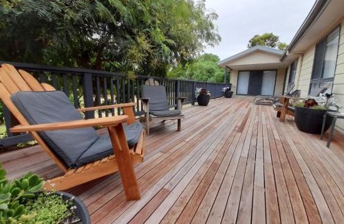 Venus Bay House | Evergreen