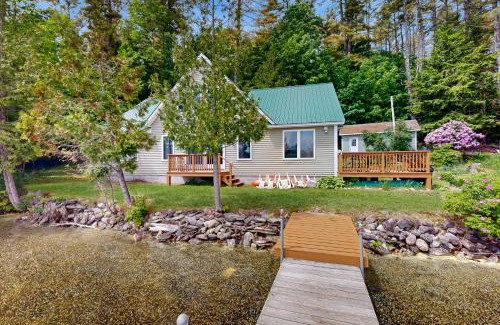 Norway House | Evergreen Cottage