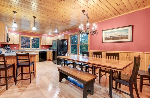 Bethel House | Evergreen Escape | 4 Bed, 3.5 Bath