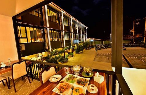 Sangkhla Buri Hotel | Evergreen Hill Resort