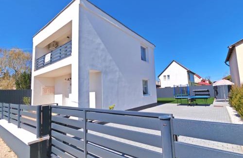 Hajdunanas House | Evergreen Loft Apartmanház