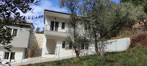 Chrisi Akti Villa | Evergreen Thassos